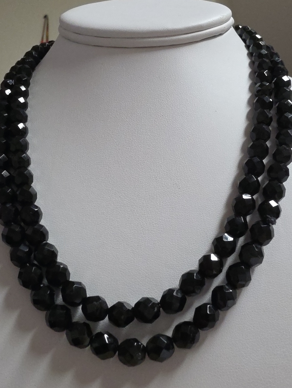 Vintage Classic Black Faceted Glass Bead Necklace